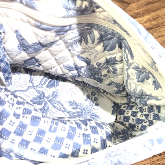 Vera Bradley shoulder bag - Picture 3 of 6